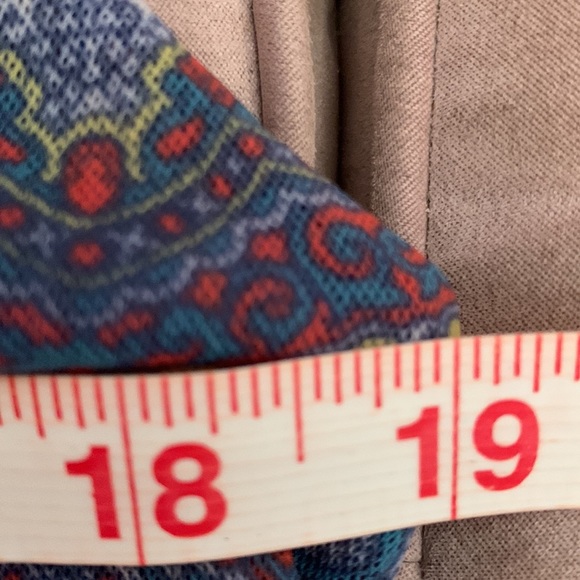 NEW YORK & CO-Sweet Pea, blue floral high/low top. Size M. - Picture 5 of 10